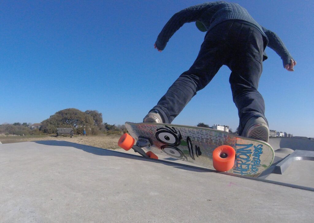 Surskating with OJ Thunder Juice wheels and Carver CX trucks